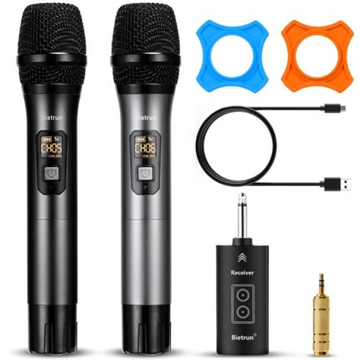 Are there any problems with wireless microphones at an event?