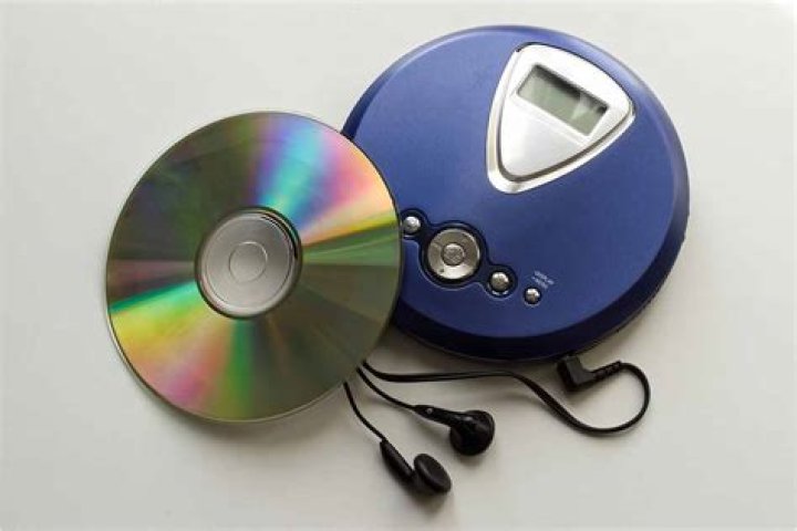 Can a receiver play cds?