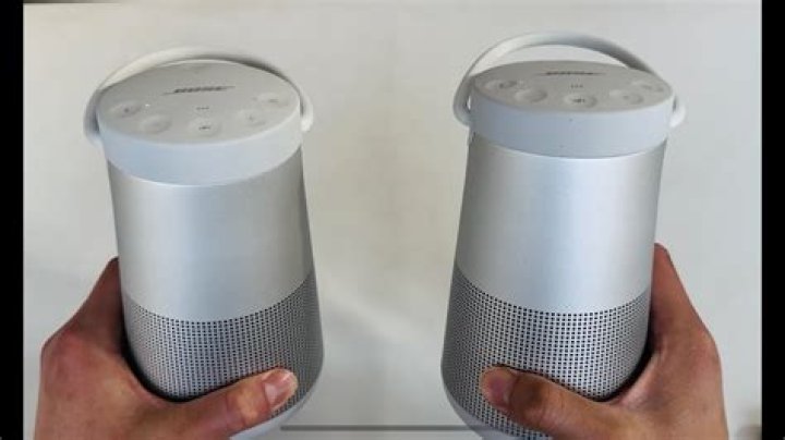 Can you pair two Bose SoundLink speakers together?