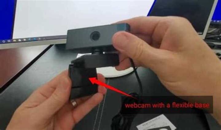 Can you plug webcam into monitor USB?