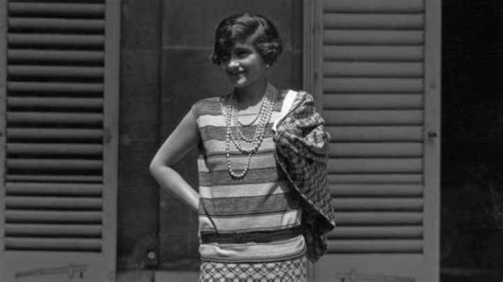 Did Coco Chanel go to school for fashion?