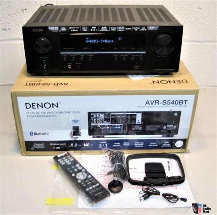 Does AVR s540bt have Heos?