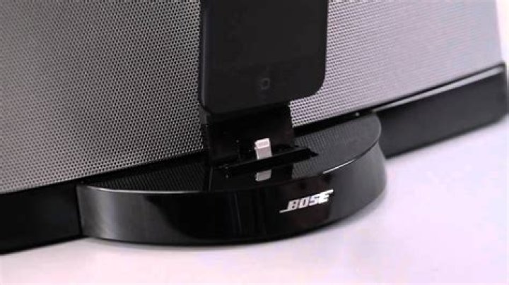 How do I connect my iPhone 6 to my Bose SoundDock?