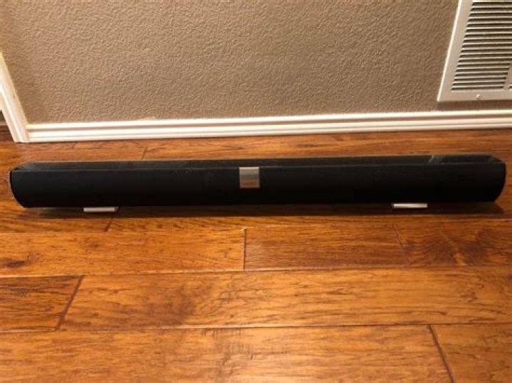 How do I connect my Vizio soundbar to my vsb200?