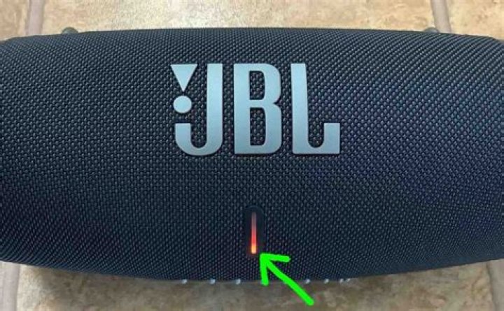 How do I fix the red light on my JBL speaker?