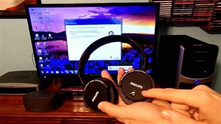 How do I get my wireless headphones to work with my iPad?