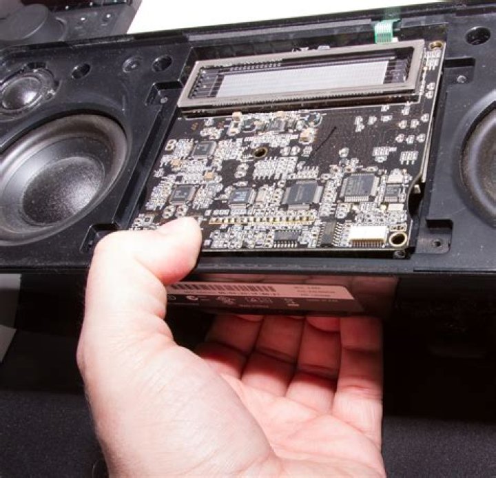 How do I reset my Logitech Squeezebox Boom?