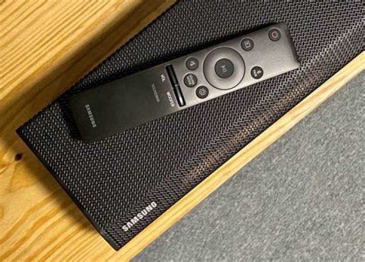 How do I reset my Samsung q800t sound bar?
