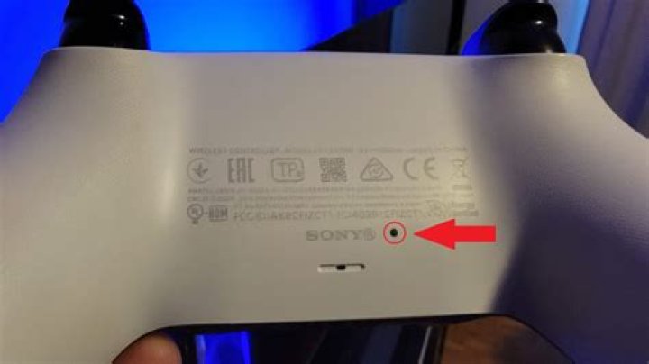 How do I reset my Sony CD?
