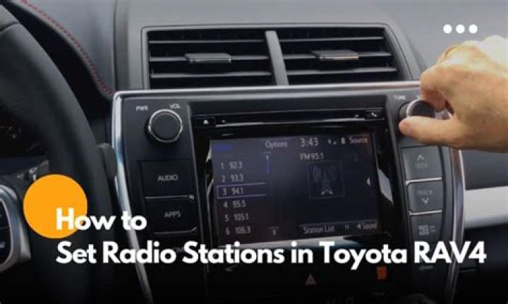 How do I save a radio station on my Lexus?