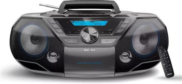 How do you play a CD on a boombox?