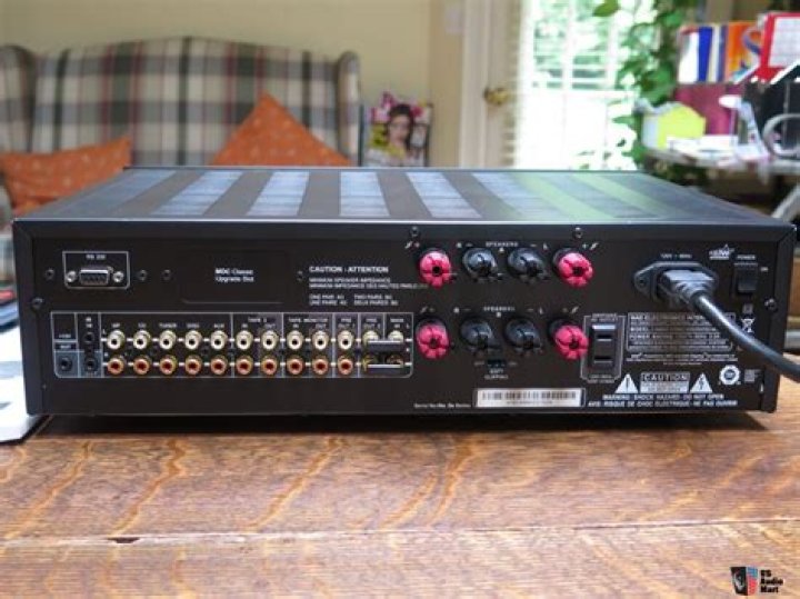 How does the NAD C 356bee stereo amplifier work?