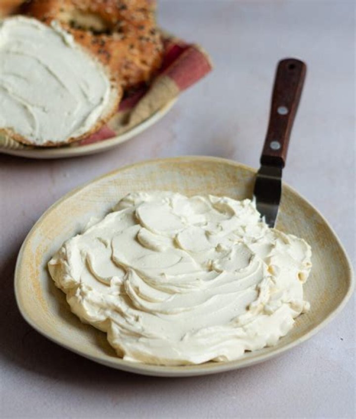 How long does it take for cream cheese to rot?