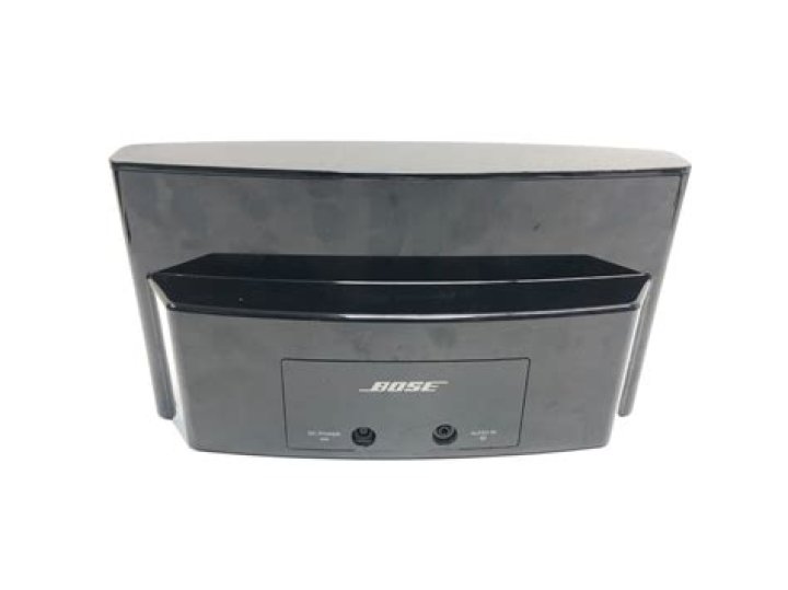 Is the Bose SoundDock Series 2 compatible with the iPhone?