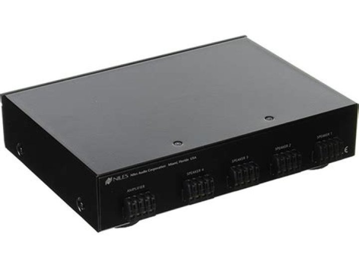 Is the Niles SS-4 compatible with all amplifiers?