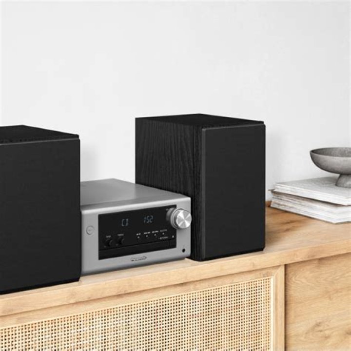 What are the features of a mini Panasonic Hi Fi system?