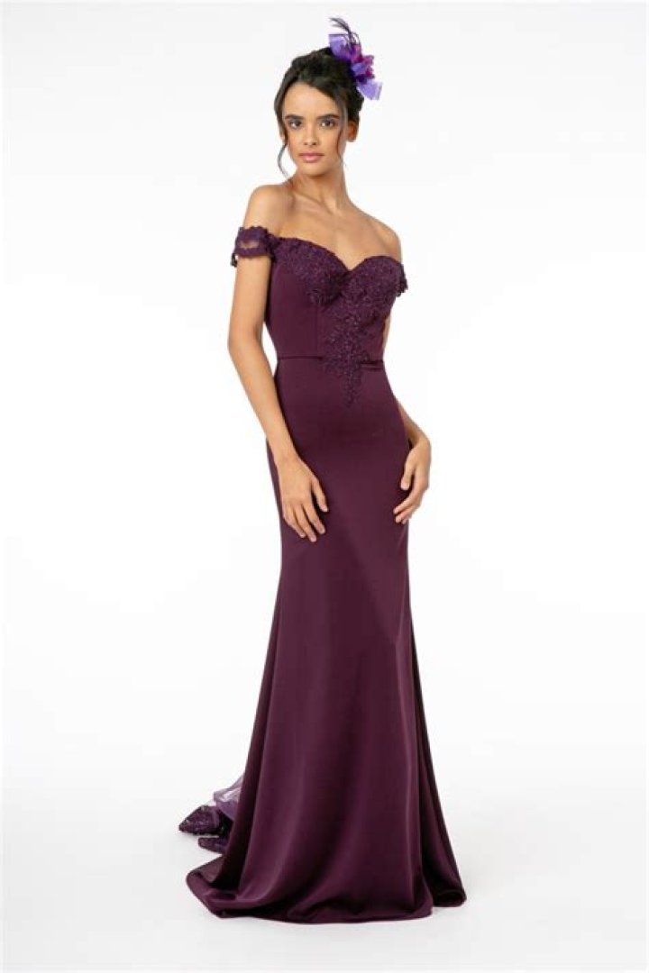 What does the mother wear to a Sweet 16?