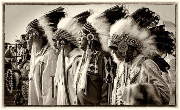 What is Cree clothing made out of?