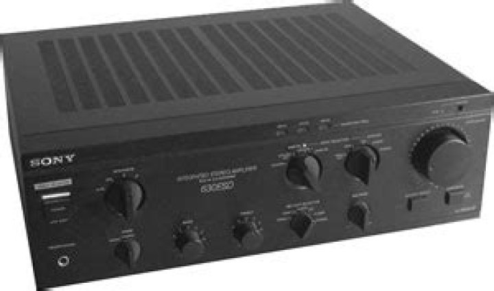 What kind of amplifier is the Sony Ta 630es?