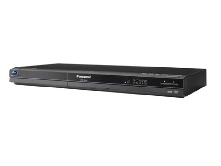 What kind of video can a Panasonic dmp-bd65 play?