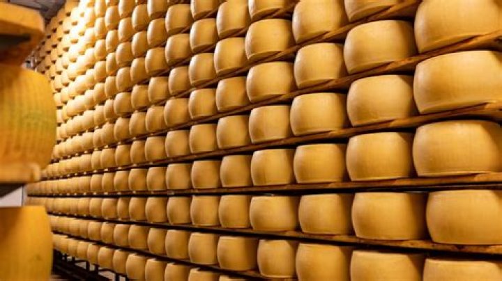 What state uses the most cheese?