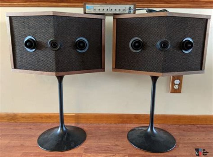 Which is the oldest series of Bose speakers?