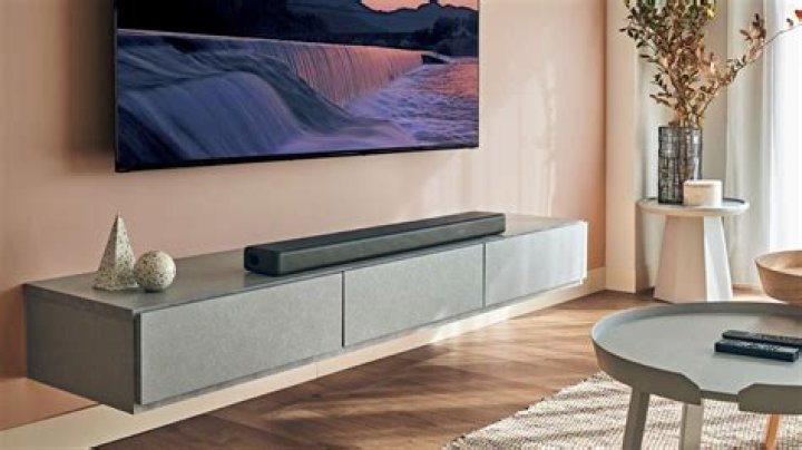 Why does my subwoofer not connect to the sound bar?