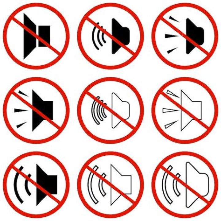 Why is my DVD player have no sound?