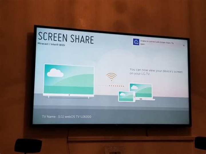 Why is my screen mirroring not working on my LG TV?